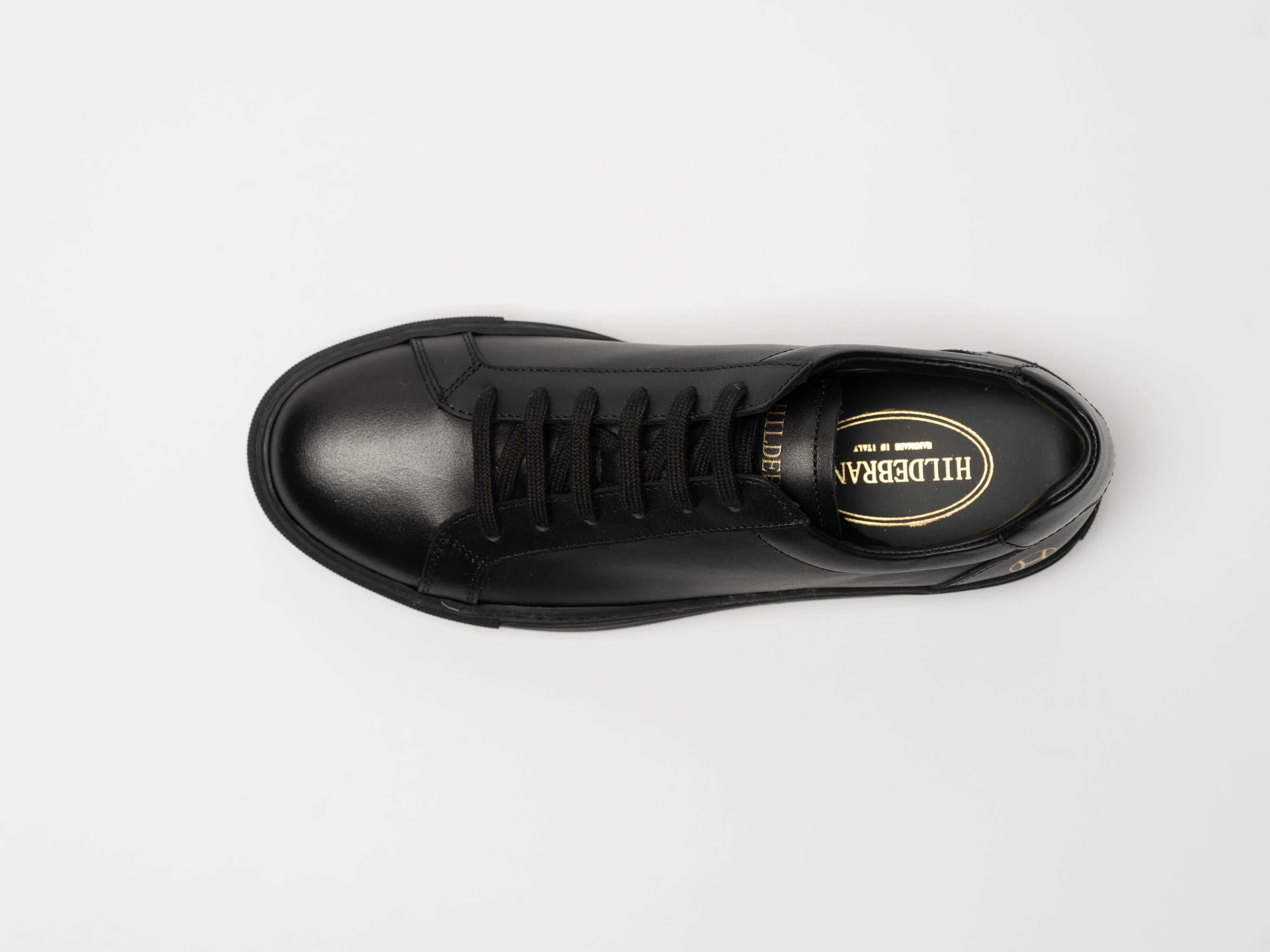 Women Kobe All Black Low Sneaker Hildebrand-swe