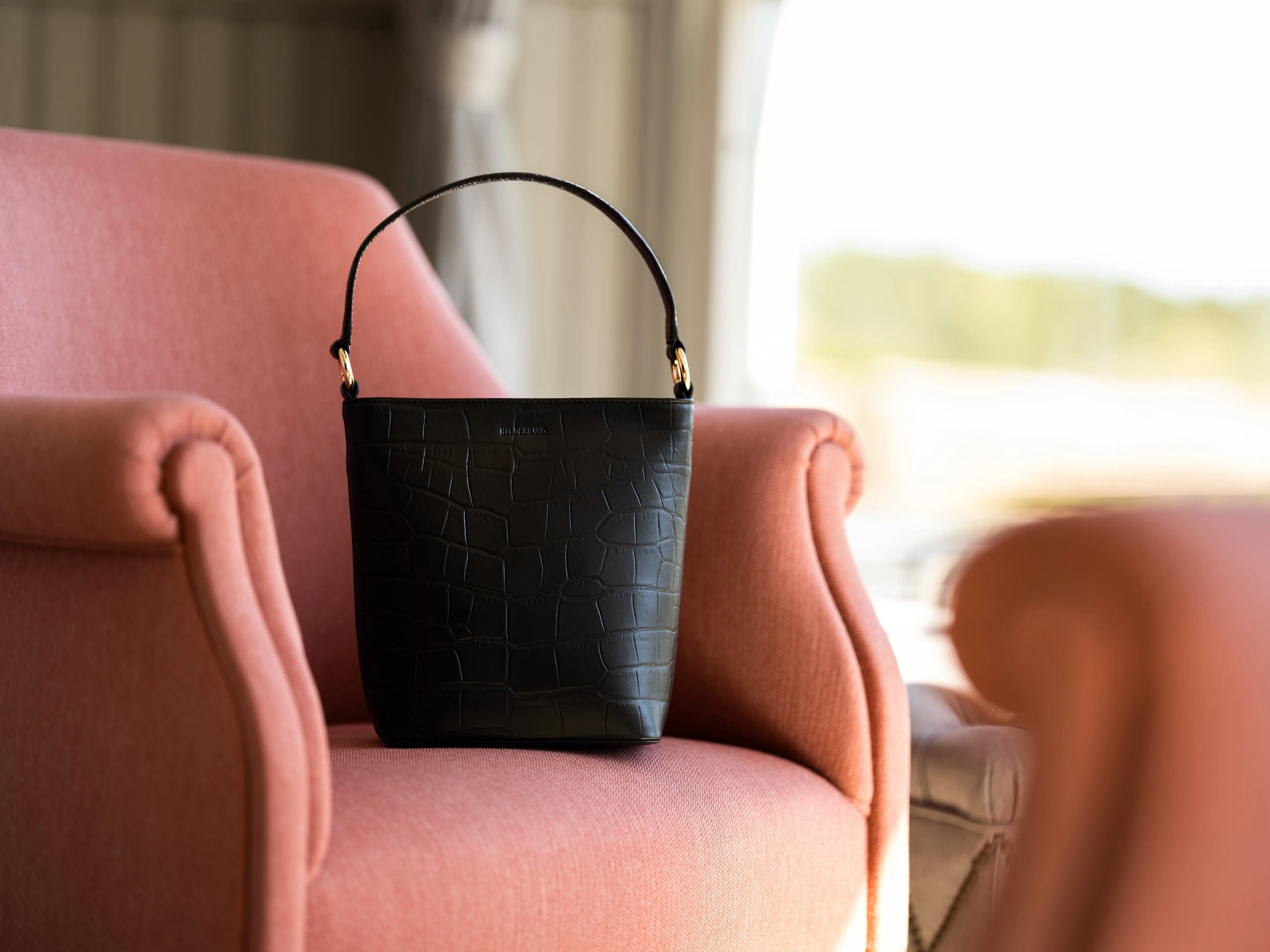 Women's Small Leather Tote Black Croco Hildebrand-swe