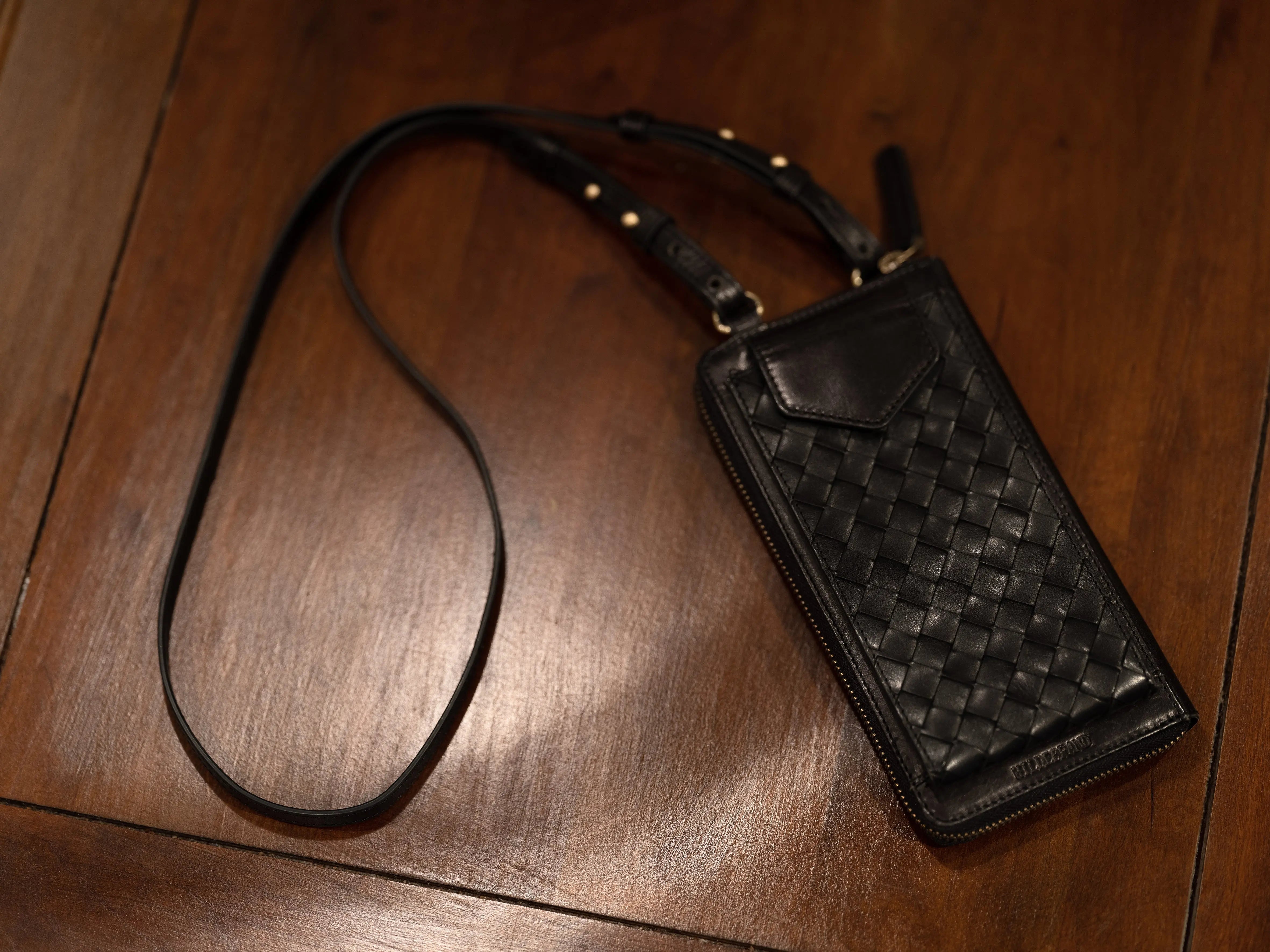 WALLETS-AND-MOBILE-BAGS Hildebrand