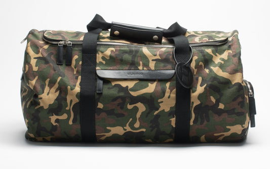 Große Reisetasche fürs Wochenende in Camouflage