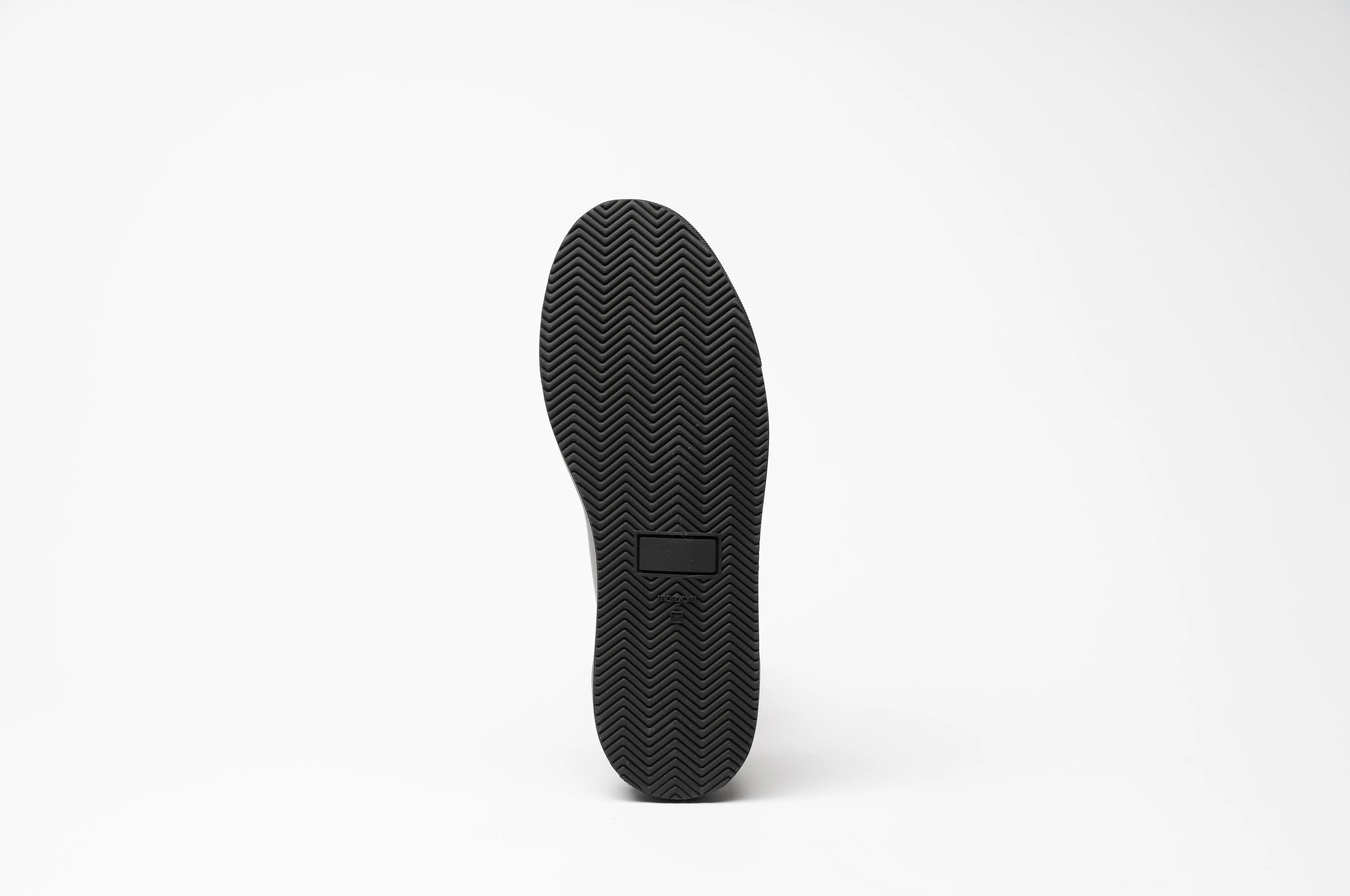 Women Kobe All Black Low Sneaker Hildebrand-swe